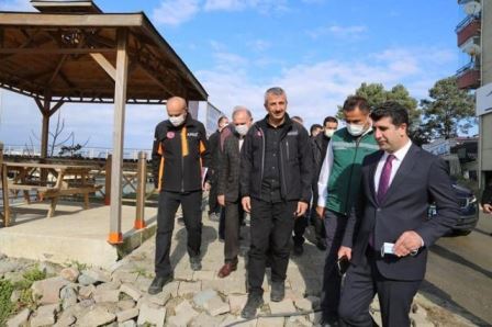 AFAD BAŞKANI SEZER, ARHAVİ’DE İNCELEMLERDE BULUNDU