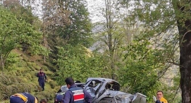 Borçka’da Trafik Kazası 1 ölü, 3 yaralı