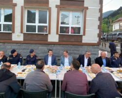 KAYMAKAM BULAT, MACAHEL’DE İFTAR PORGRAMINA KATILDI