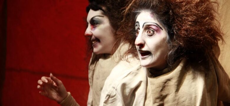 Tiyatro Festivalinde Borçka’dan Renkli Görüntüler