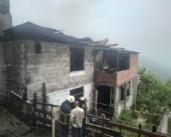 Gazetemizin İmtiyaz Sahibinin Köy’de Evi Yandı