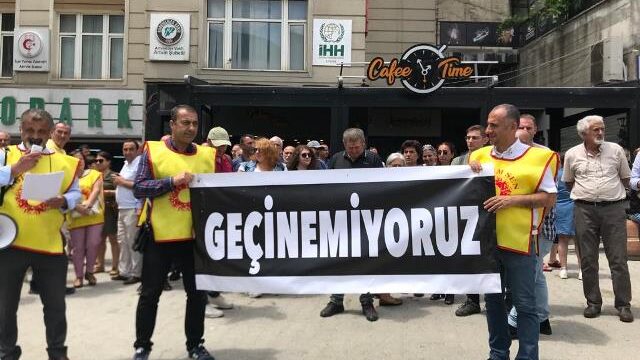 Eğitim-Sen Artvin Şube Başkanı “AKP İktidarı Ülkeyi de Eğitimi de Yönetemedi”