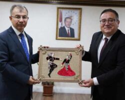 Batum Başkonsolosumuz Rıza Kağan YILMAZ, Valimiz Yılmaz DORUK’u ziyaret etti