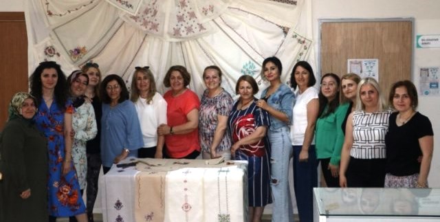Meslek Eğitimcileri Usta Öğreticiler Federasyonu Artvin Temsilcisi Reyhan Öztürk, “Kadrosuz Usta Öğreticiler Kadroya Alınmalı”
