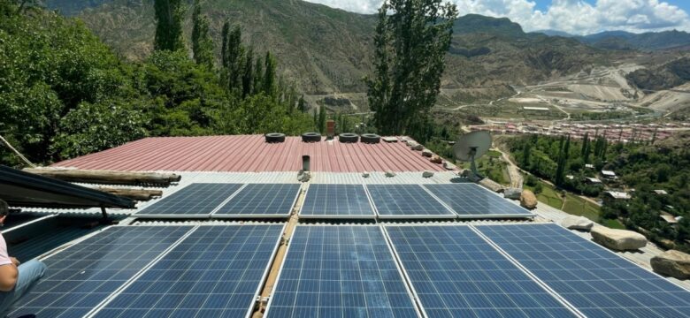 Orman Köylüsü Elektriğini Güneşten Alıyor