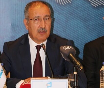 Erkılınç: Gazetelerimiz bin sayfa icra ilanını kaybetti