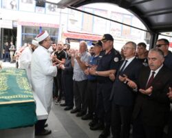 Şehit babası Aydemir, son yolculuğuna uğurlandı