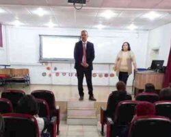 Borçka’da Aile Okulu Eğitici Eğitimi Kursu Başladı