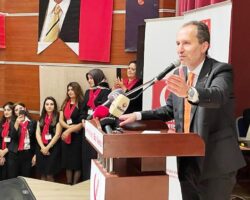 Yeniden Refah Partisi Genel Başkanı Erbakan, Artvin’de
