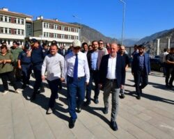 Yusufeli’nde Çevre Düzenlenmesi Devam Ediyor