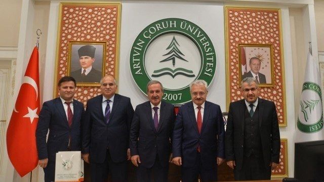 AÇÜ’deki Öğrenciler için barınma hizmetleri görüşüldü