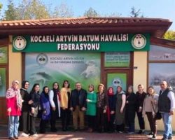 KOCAELİ ARTVİN BATUM HAVALİSİ FEDERASYONU KADIN KOLLARI İYİLİK MEŞALESİNİ YAKARAK YOLA ÇIKTILAR
