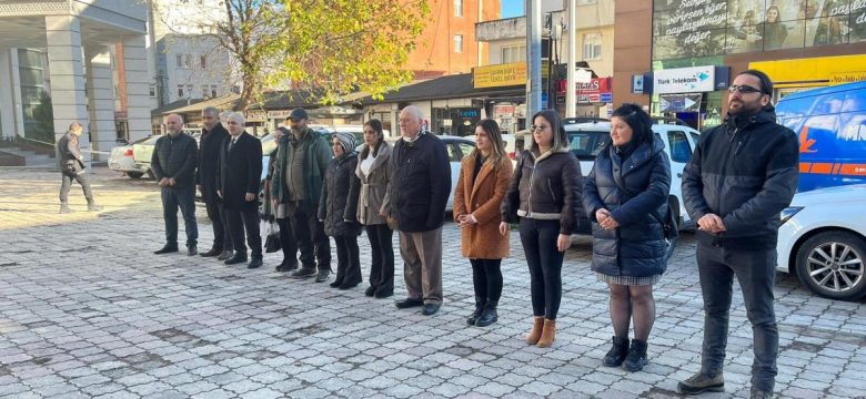 “Gazetecilerin mesleki hakları korunmalıdır”