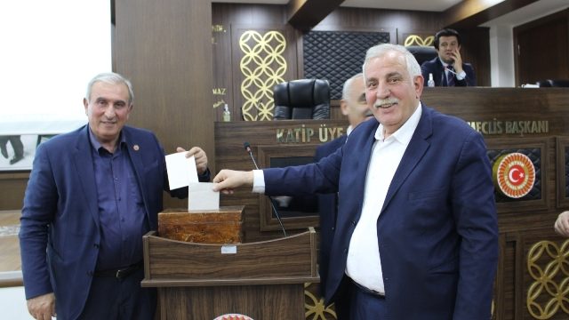 Artvin İl Genel Meclisi Encümen Seçimi Yapıldı