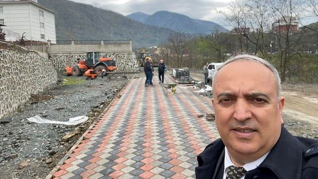 Borçka Belediye Başkanı Orhan, çalışmalar hakkında bilgilendirmelerde bulundu