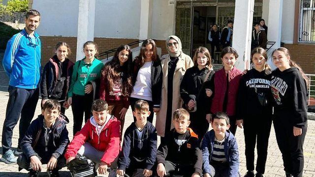 15 Temmuz Şehitler Ortaokulu Öğrencileri Oryantiring Yarışlarına Katıldı