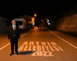 Artvin Belediyesinden Yol Çizgileri