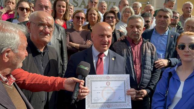 CHP Artvin Milletvekili Bayraktutan, Mazbatasını Aldı