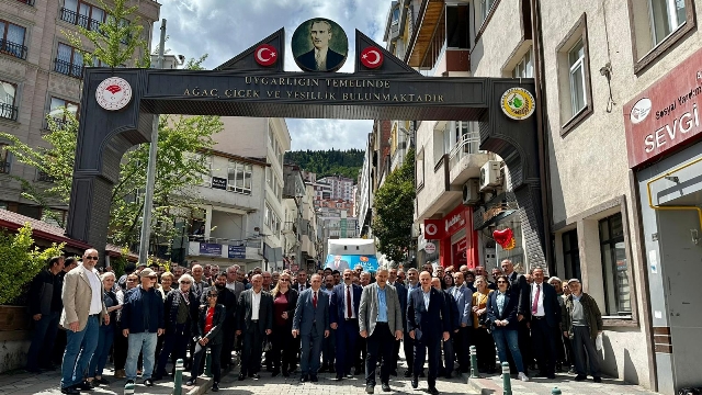 CHP Milletvekili Adayları Esnaf Ziyaretlerinde