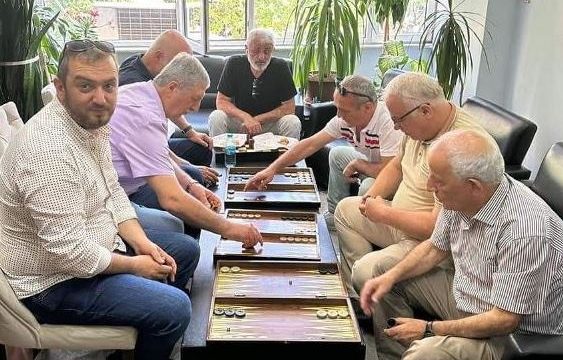 Borçka’lılar İstanbul’da Tavla Turnuvasında Bir Araya Geldiler