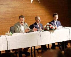 Vali Doruk ve Milletvekili Çelik, Borçka’da Toplantı Yaptı