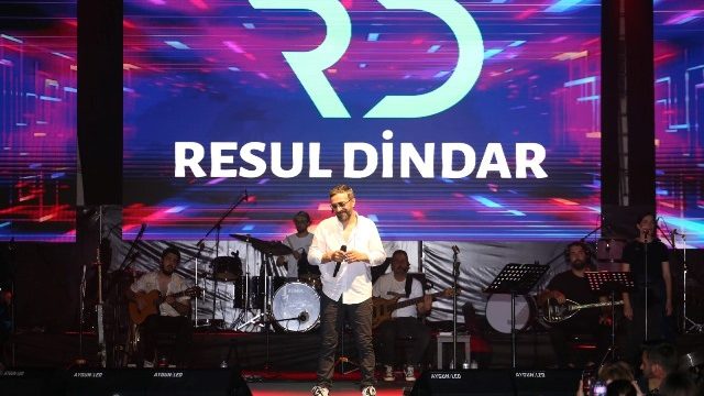 Arhavi Festivalinde Resul Dindar ve Demet Akalın Gerginliği