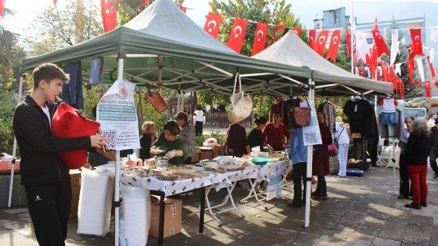 A.K.D.P’dan Aytun Bebeğe Kermes Desteği