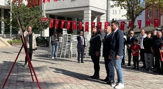 CHP Artvin İl Başkanlığı Cumhuriyetin 100. Yılını kutladı