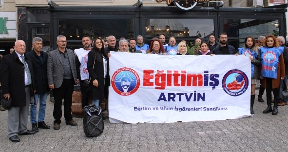 Artvin ve tüm Türkiye’de 24 Kasım Öğretmenler Günü’nde iş bıraktı