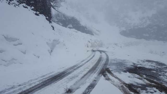 Artvin’de 19 köy yolu kar nedeni ile ulaşıma kapandı