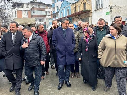 AK Parti Artvin Milletvekili Çelik, “Mehmet Kocatepe’nin her 3 ayda bir halka hesap vereceğini ve bunu da yakından takip edeceğini” söyledi