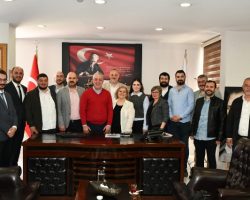 CHP Artvin Merkez İlçe Örgütü Başkan Erdem’i Makamında Ziyaret Etti