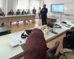Korumalı: AÇIK UÇLU MADDE YAZMA VE ÖLÇME DEĞERLENDİRME SEMİNERLERİ DEVAM EDİYOR