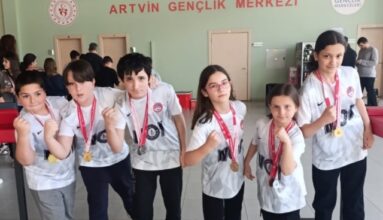 Korumalı: Borçka’lı Bilek Güreşi Sporcularımız 4 Birincilik elde etti