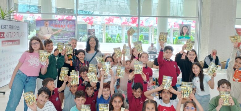 Korumalı: Borçka’lı Yazar Uzungül Köse, Kitap Fuarı’nda okurlarıyla buluştu