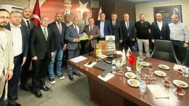 Korumalı: ÇAYKUR ve Ticaret Borsası Bir Araya Geldi