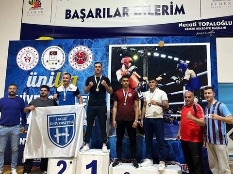 Korumalı: Üniversiteler Arası Muay Thai Türkiye Şampiyonası’nda İsmail Aydın’dan Altın Madalya