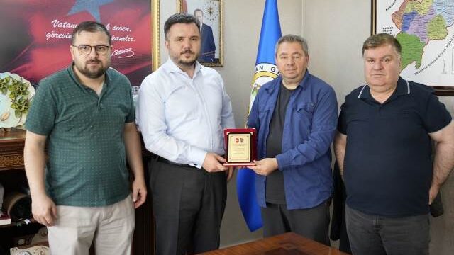 Korumalı: Artvin Trabzonspor Taraftarlar Derneğinden Orman Bölge Müdürü Gürsoy’a Ziyaret