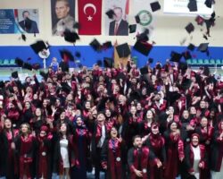 Korumalı: BAMYO’da 10’ncu Mezuniyet ve İsmet Acar başarı ödül töreni düzenlendi