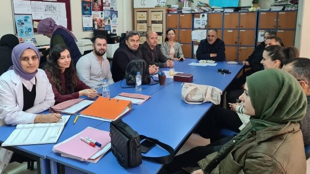 Korumalı: İlçe MEM Bakır, Cumhuriyet Ortaokulu Öğretmenleri İle Bir Araya Geldi