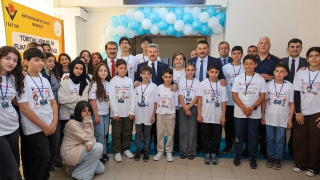Korumalı: İlimizde TÜBİTAK 4006 Bilim Fuarı açıldı