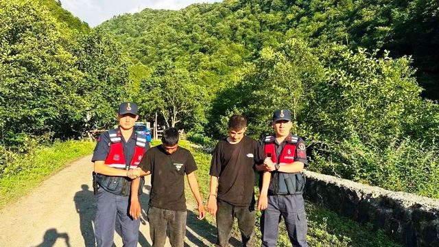 Korumalı: 2 yabancı uyruklu şahıs ormanlık alanda yakalandı
