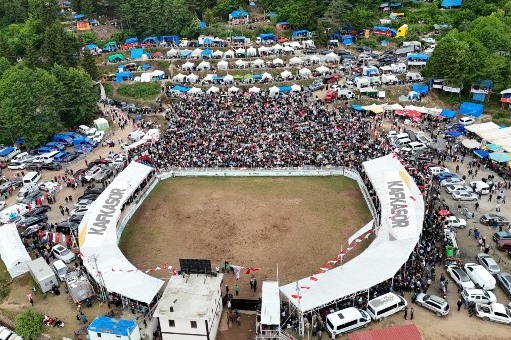 Korumalı: 44. Kafkasör Kültür, Turizm ve Sanat Festivalinin baş boğası Canpolat oldu