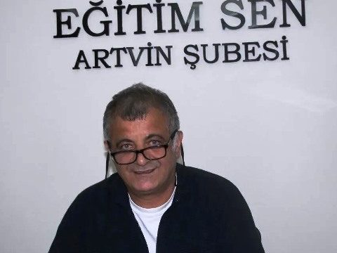 Korumalı: Eğitim Sen Artvin Şubesi, “TÜİK’in açıkladığı enflasyon verileri ve kamu emekçilerine dayatılan düşük zam oranları sert bir dille eleştirdi”