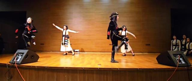 Korumalı: Kafkas Dansları ve Usta Sanatçı Birol Topaloğlu’nun etkileyici müzik dinletisi sahnelendi