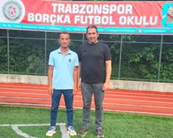 Korumalı: Zeyyat Kafkas, Borçka Futbol Okulunu ziyaret etti