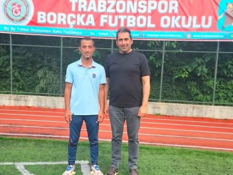 Korumalı: Zeyyat Kafkas, Borçka Futbol Okulunu ziyaret etti