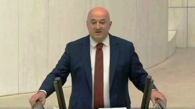 Korumalı: Milletvekili Bayraktutan, yarı zamanlı çalışma hakkına ilişkin yönetmeliğine tepki gösterdi