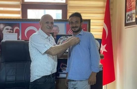 Korumalı: CHP Borçka İlçe Gençlik Kolları Başkanı Özçelik istifa etti