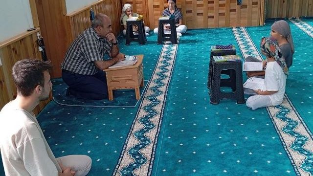 Korumalı: Murgul İlçe Müftüsü Demir, Yaz Kur’an kursunu ziyaret etti